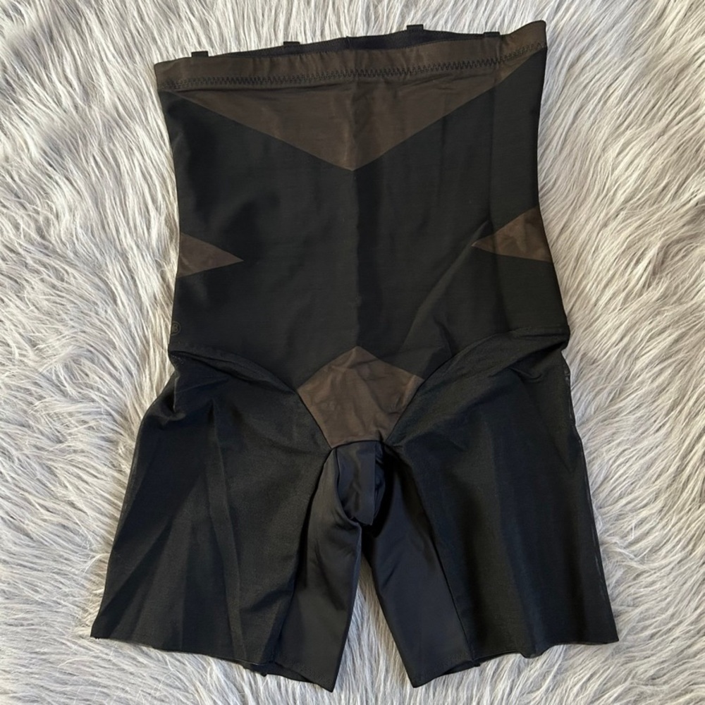 HoneyLove SuperPower Short Womens Size small Black Shapewear Sculpting
